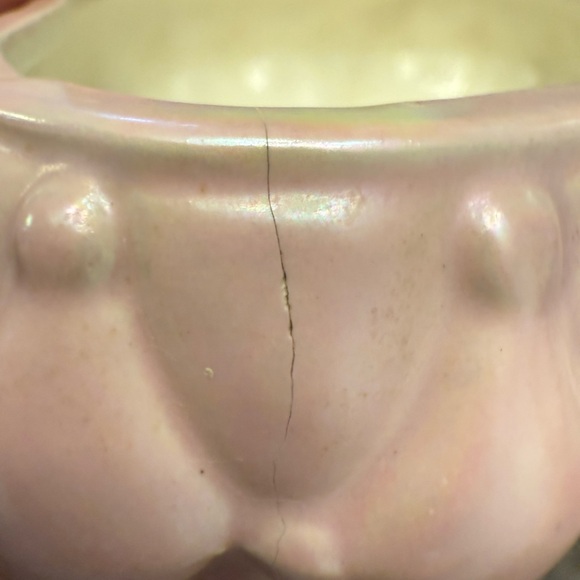 De La Rosa 320 California Vintage Quilted Ceramic Trinket Box. Pink white - Picture 8 of 11